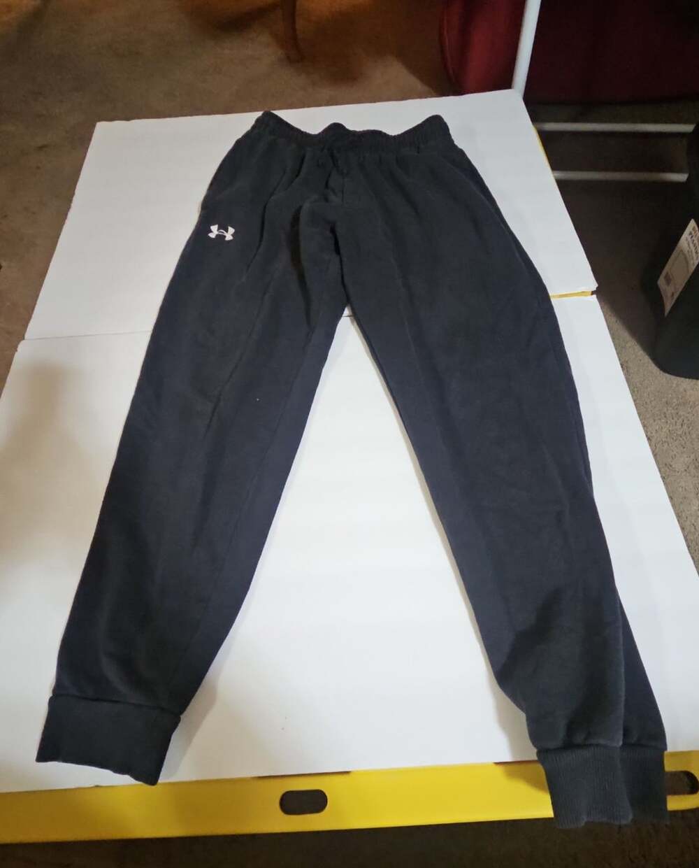 Under Armour Sweatpants Size S Black Joggers